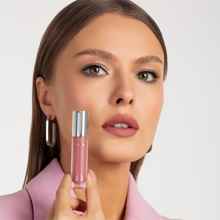 Жидкая матовая помада SHIK SOFT MATTE lipstick 02 Petal